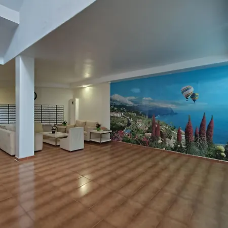 Parque Royal Апартаменти Адехе